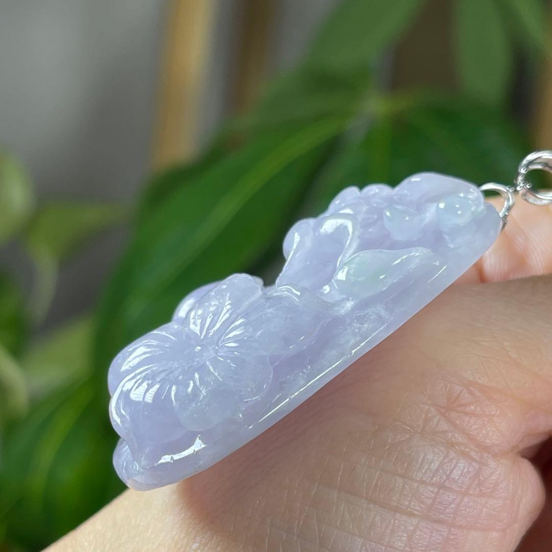 鑑別書付ラベンダー立体花彫刻ペンダント・無処理天然ミャンマー産本翡翠00316