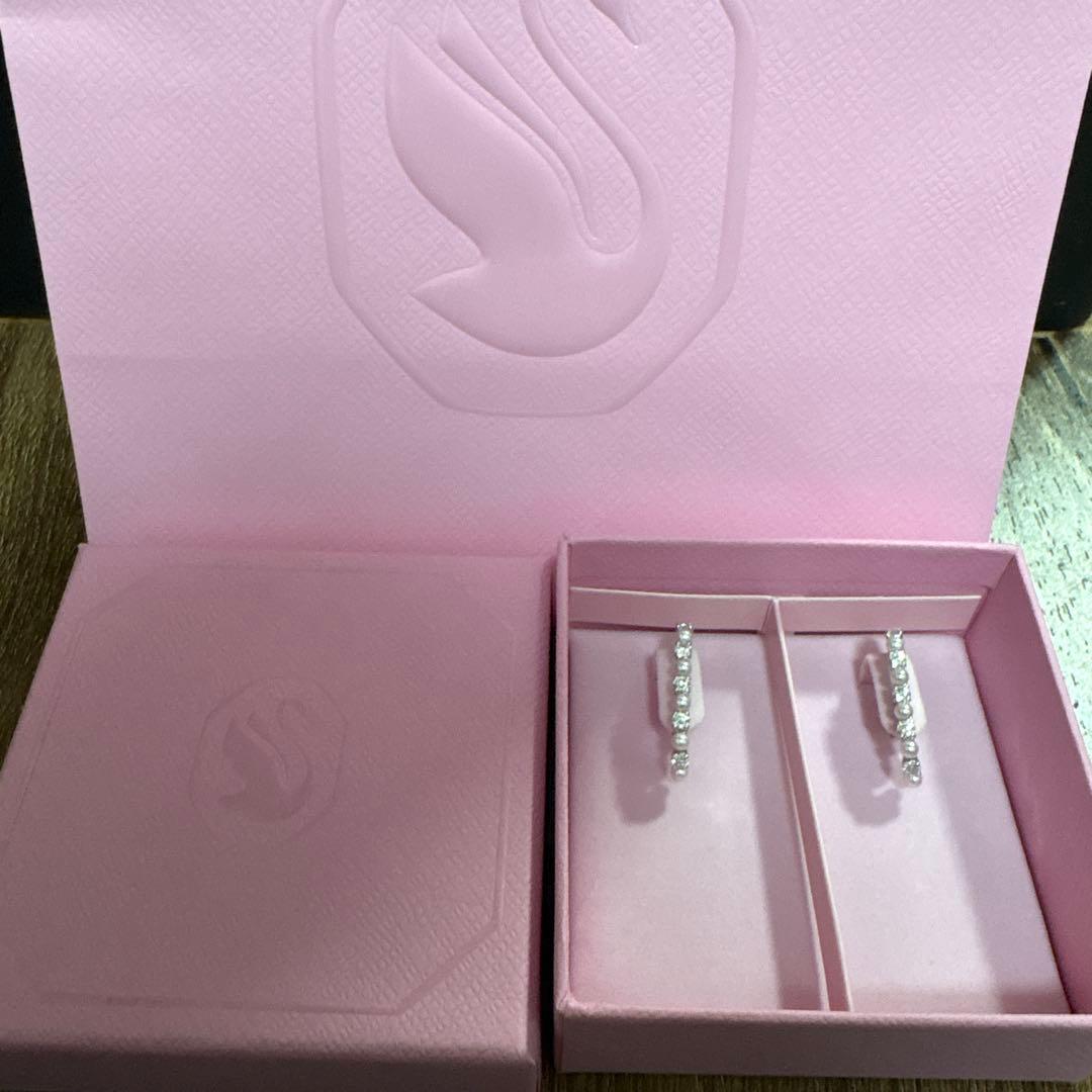 SWAROVSKI★ピアス★クリスタル，パール