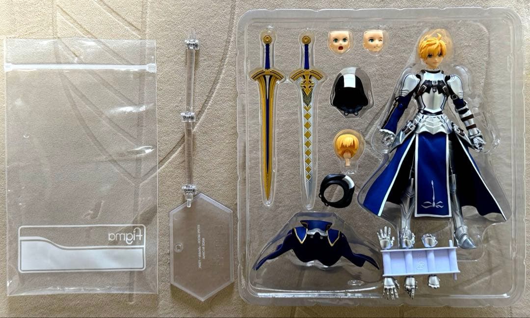 【開封品】figma セイバー/アーサー・ペンドラゴン〔プロトタイプ〕　欠品無し