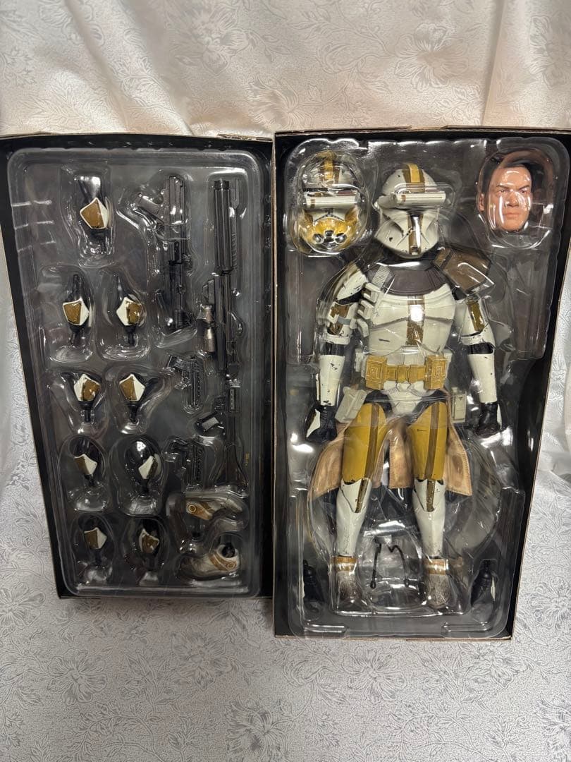 美品サイドショウ1/6コマンダー・ブライ