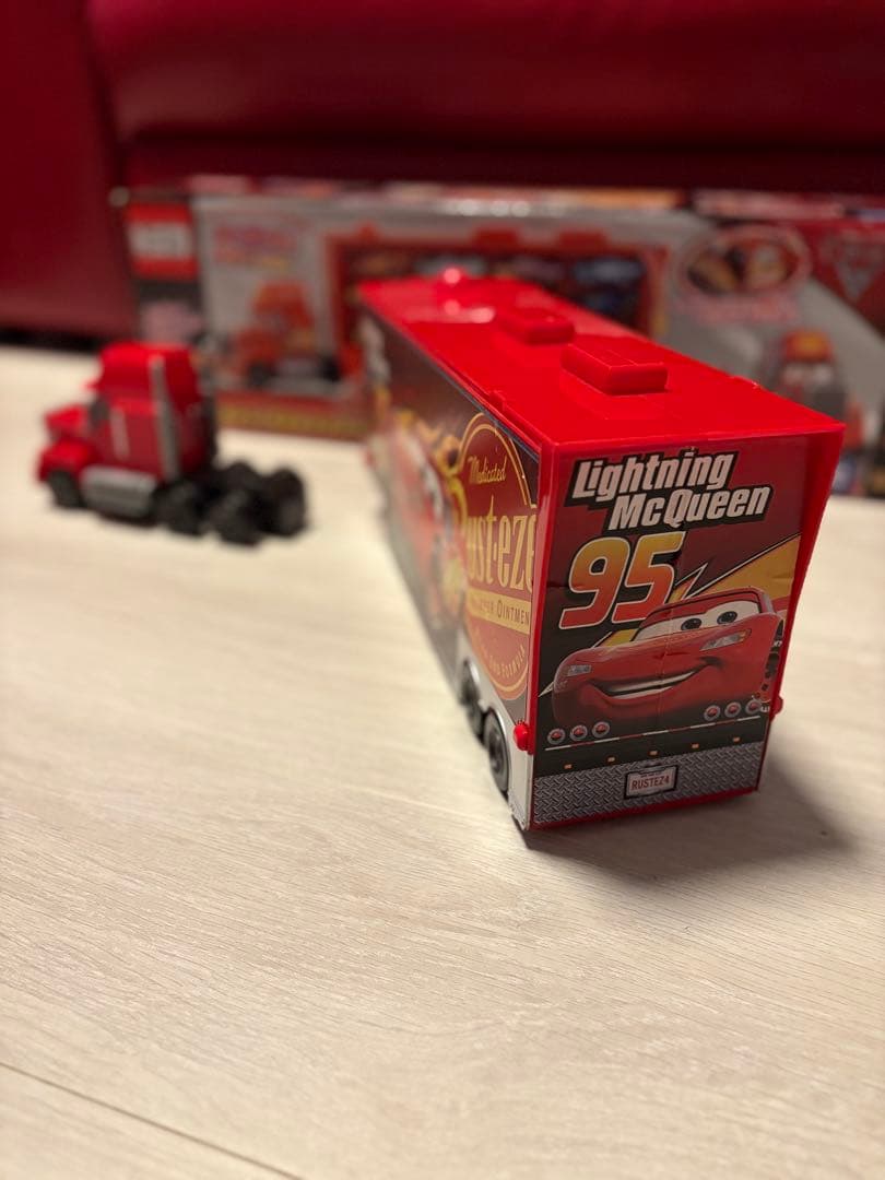 たくさんのせよう！大きなマック(カーズ3タイプ) カーズトミカ 24台収納