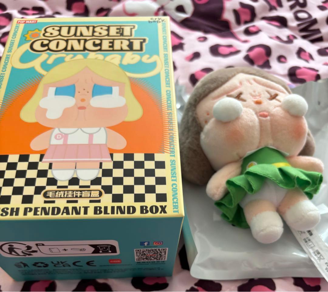 ポップマートCRY BABY クライベビー人気6点ぬいぐるみキーホルダーセット