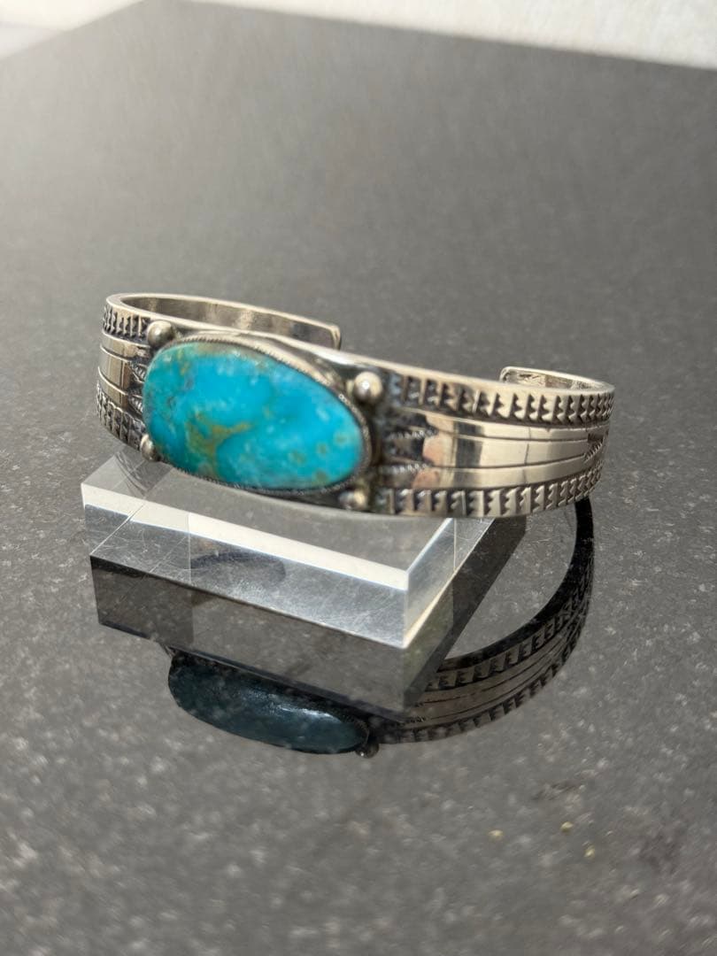 NAVAJO ナバホ Martinez ターコイズ1石 シルバーバングル