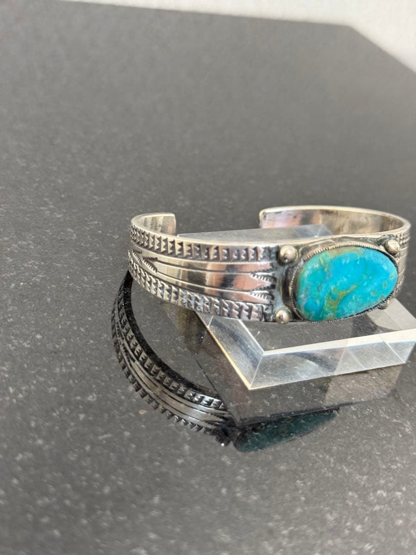 NAVAJO ナバホ Martinez ターコイズ1石 シルバーバングル