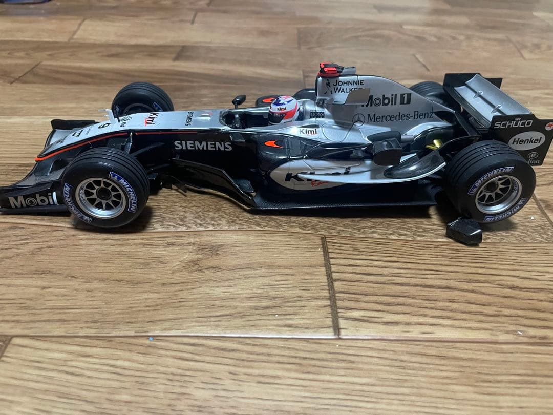 ミニチャンプス　マクラーレンメルセデスMP4-20　キミ・ライコネン　箱無し