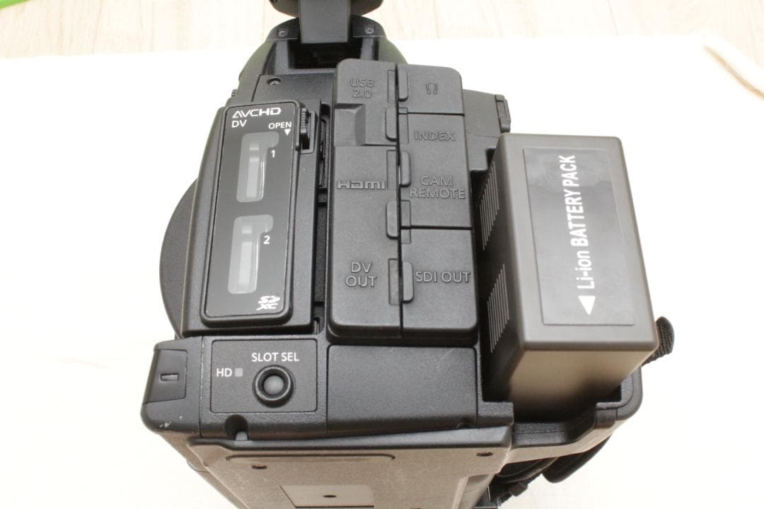 けい！Panasonic AG-AC160　業務用ビデオカメラ