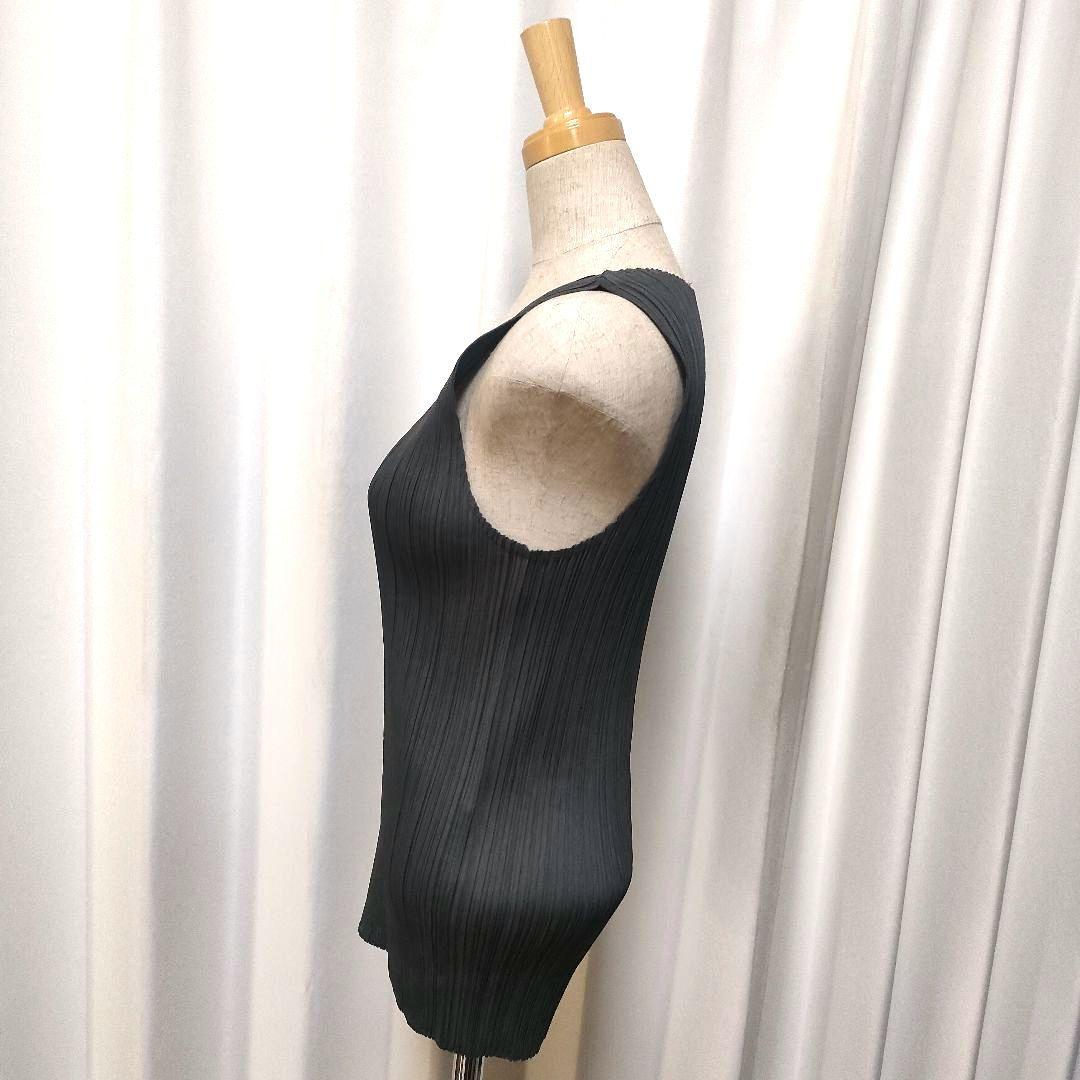 【美品】PLEATS PLEASE イッセイミヤケ 総プリーツ タンクトップ