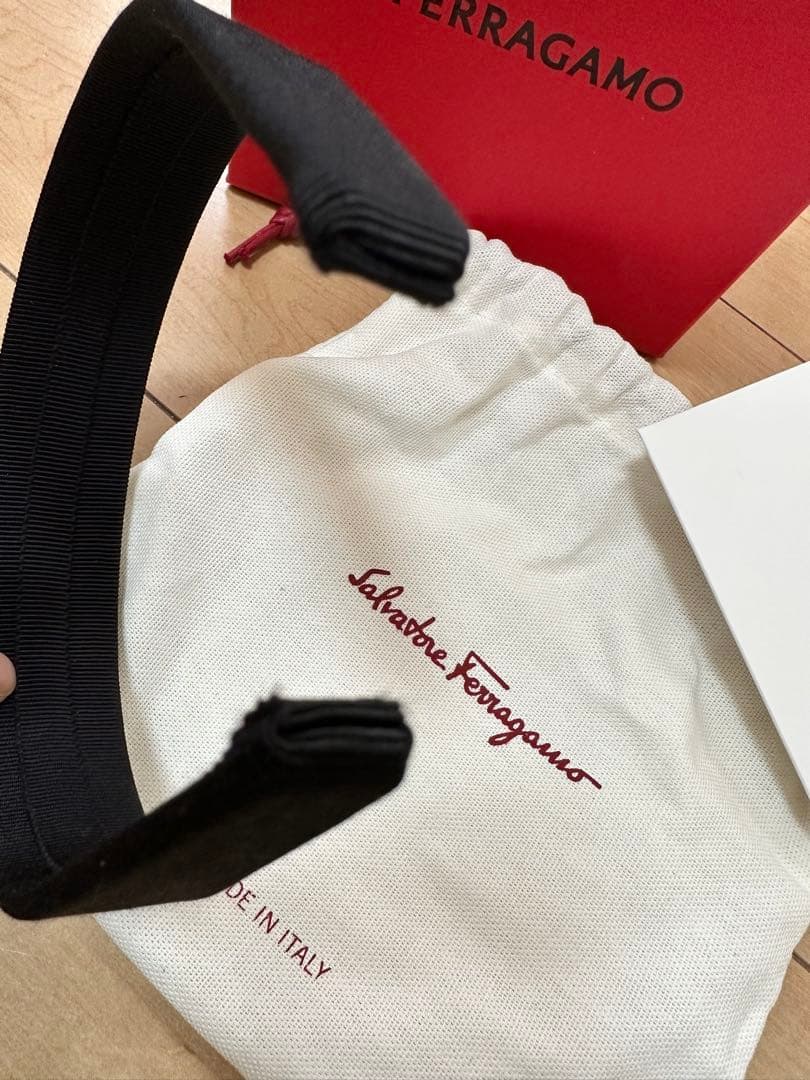 Ferragamo ビジュー付きカチューシャ