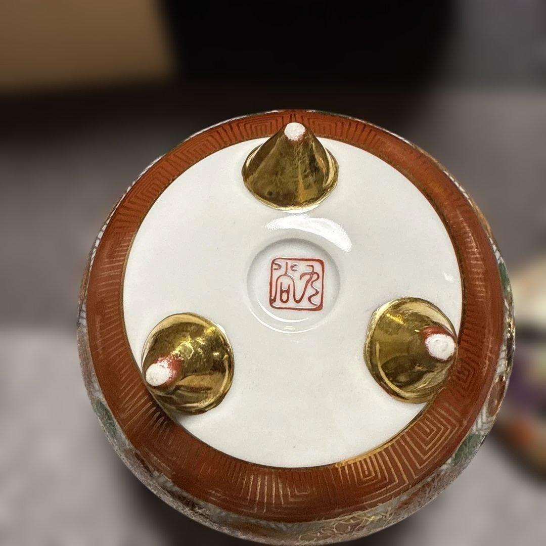 華やかな花模様の九谷焼香炉金花詰