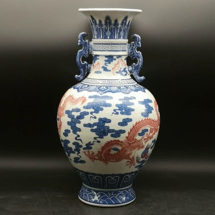 乾隆雲龍紋両耳瓶 青花瓶 景徳鎮 陶磁器 装飾品 現代工芸品 美術品 置物