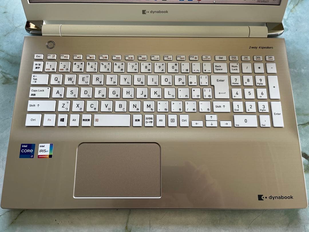 Windowsノート本体 Dynabook AZ/HUG Corei7 16GB SSD1TB BD-RE