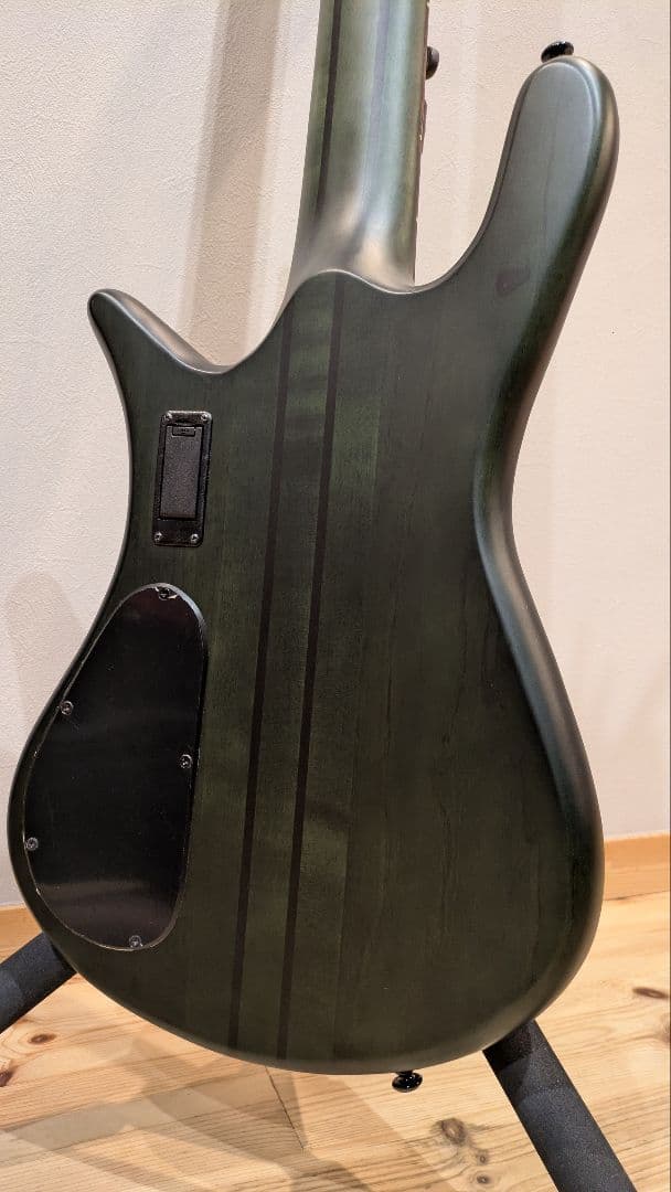 Spector NS Dimension 5 5弦ベース モスグリーン