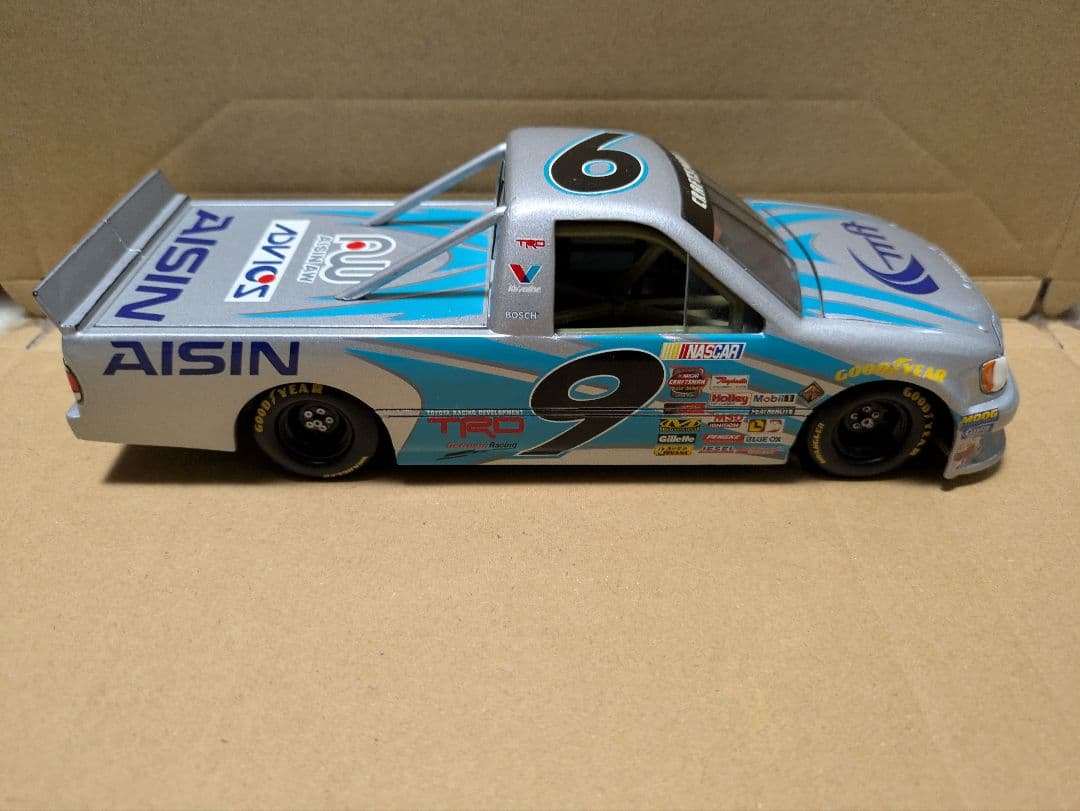 トヨタ　タンドラ　RACING CHAMPIONS　レーシングチャンピオン