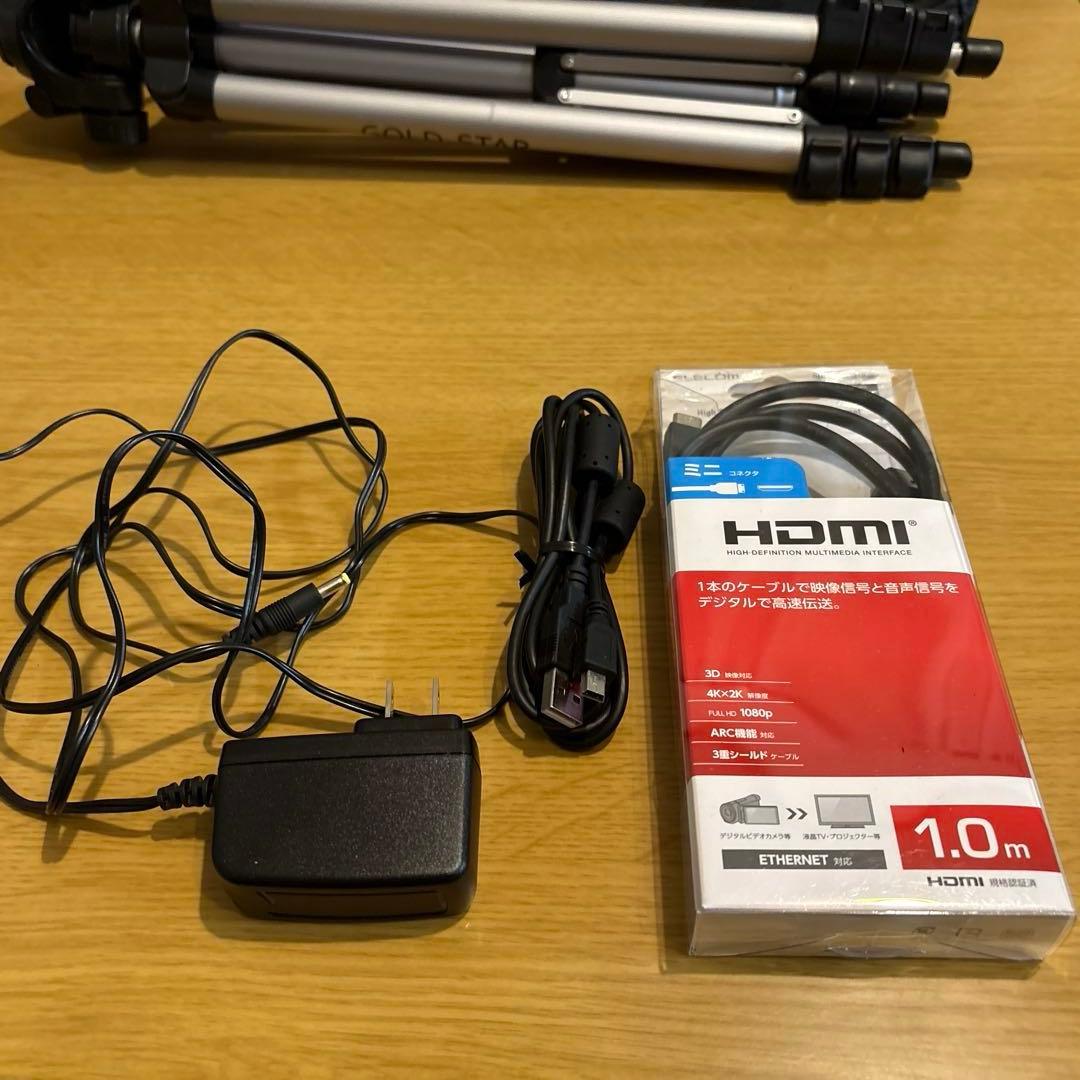 【動作品】JVC ビデオカメラ 赤色 三脚 HDMIケーブル付き