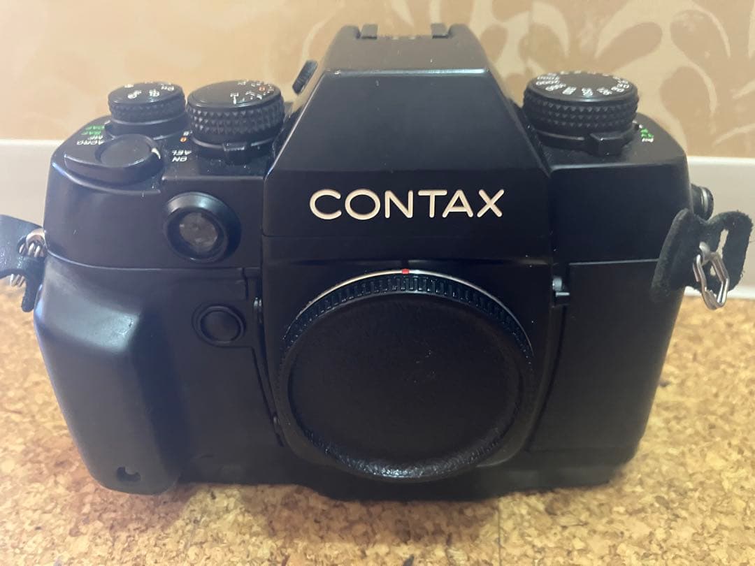 ナオミ様　【貴重な後期型・極美品・返品保証】コンタックスAX CONTAX AX