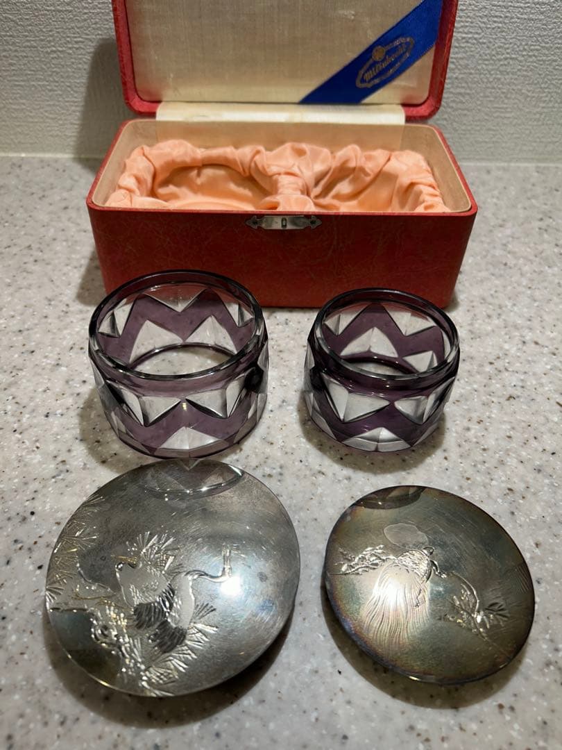 昭和レトロ　アンティーク切り子紫ガラスと銀色の蓋のセット三越