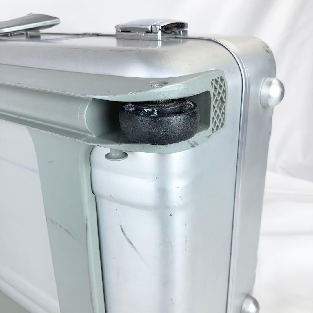 ◆ゼロハリバートン 2輪 スーツケース ぜローラ シルバー アルミ