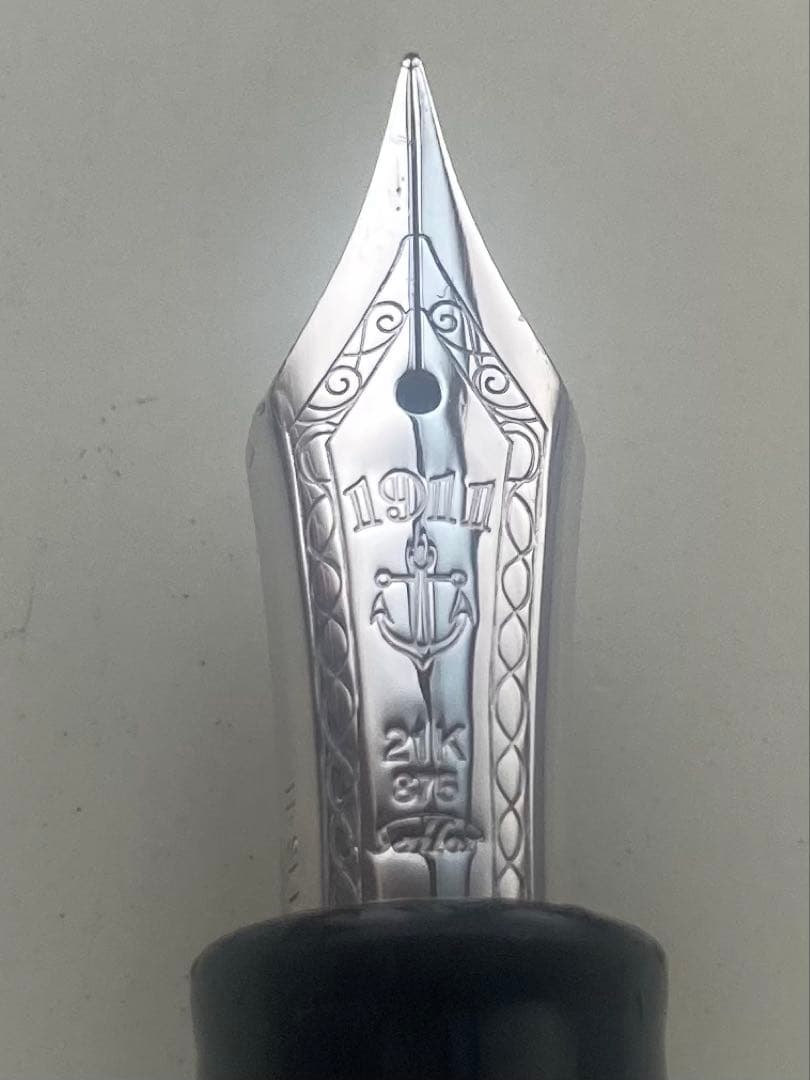 SAILOR 万年筆 プロフェッショナルギア21 細美研ぎ　21金　シルバー