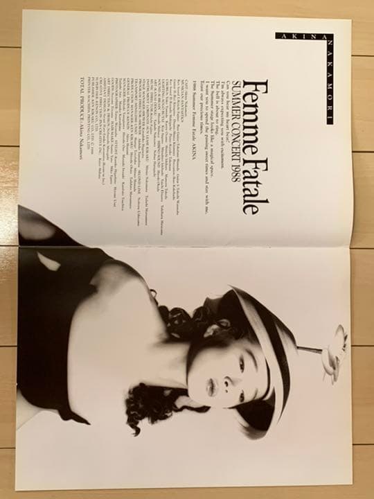 大幅値下げして再出品。当時モノ多数　限定商品　中森明菜レアグッズ多数