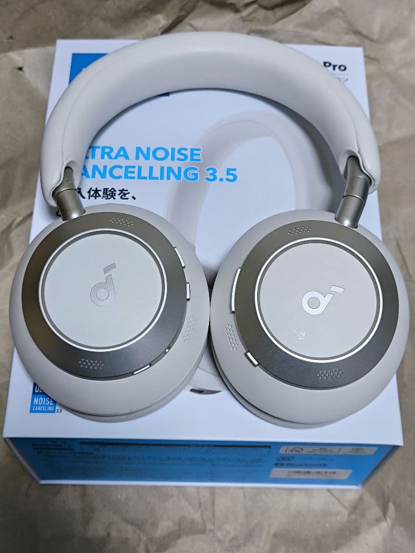 Anker Soundcore Space One Pro シャンパンゴールド