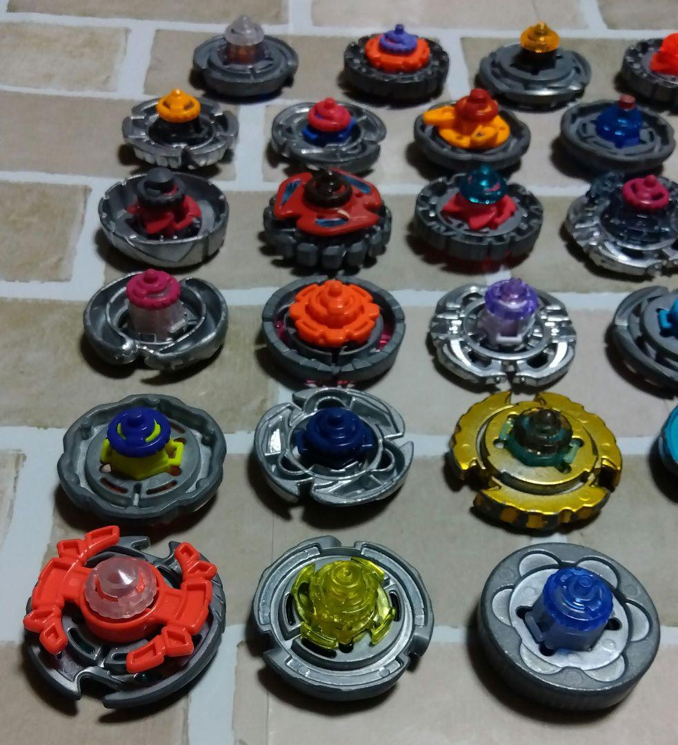 メタルファイトベイブレード　３５個　まとめ売り