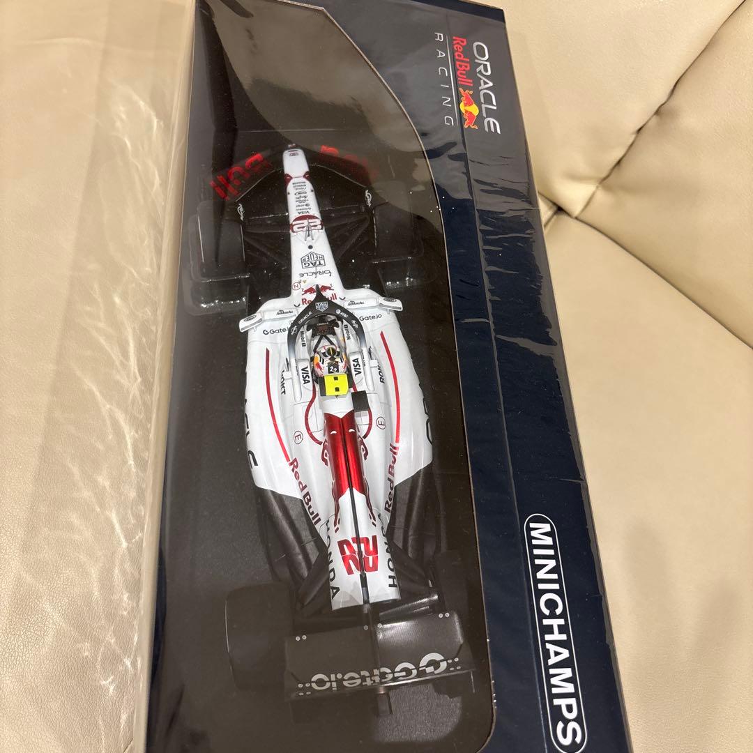 1:18 MINICHAMPS レッドブルRB21 角田裕毅 2025 日本GP