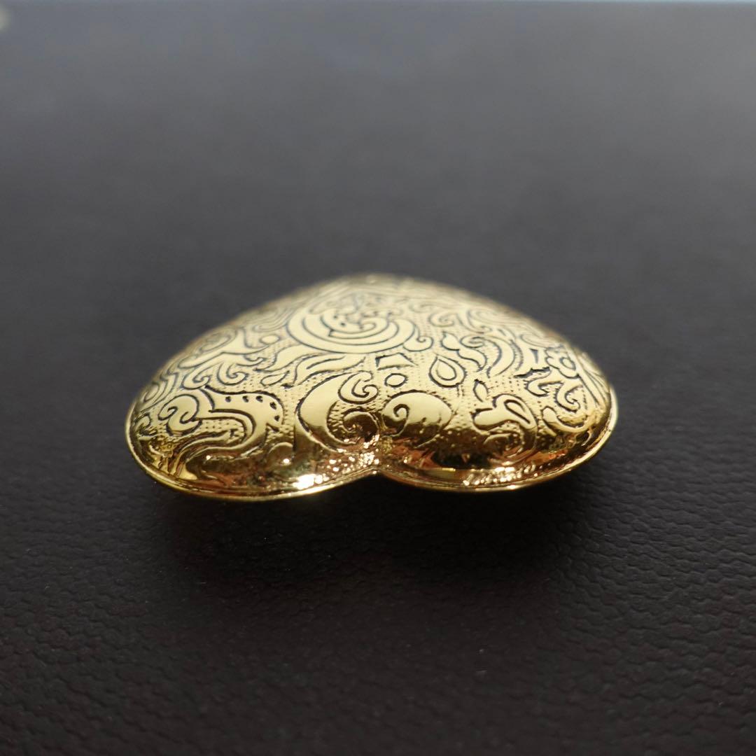【超美品】イヴサンローラン　ブローチ　ハート　彫刻　ヴィンテージ　ゴールド