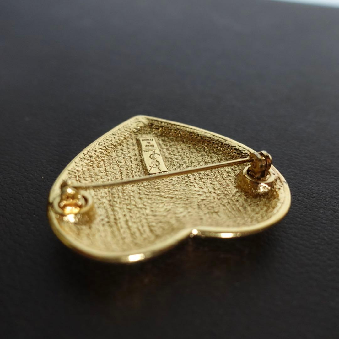 【超美品】イヴサンローラン　ブローチ　ハート　彫刻　ヴィンテージ　ゴールド