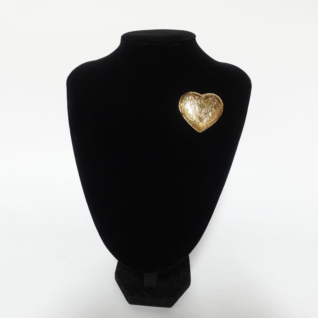 【超美品】イヴサンローラン　ブローチ　ハート　彫刻　ヴィンテージ　ゴールド