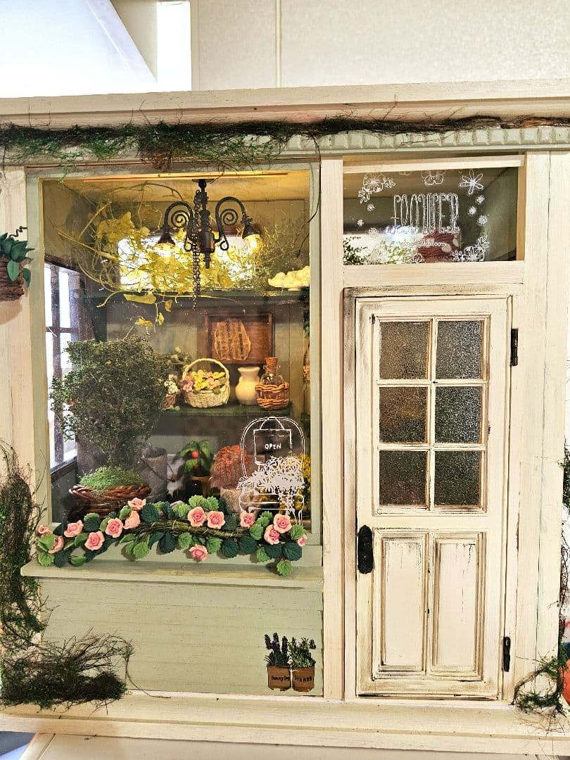 ミニチュア★ドールハウス ★ナチュラルな花屋さん★Hです