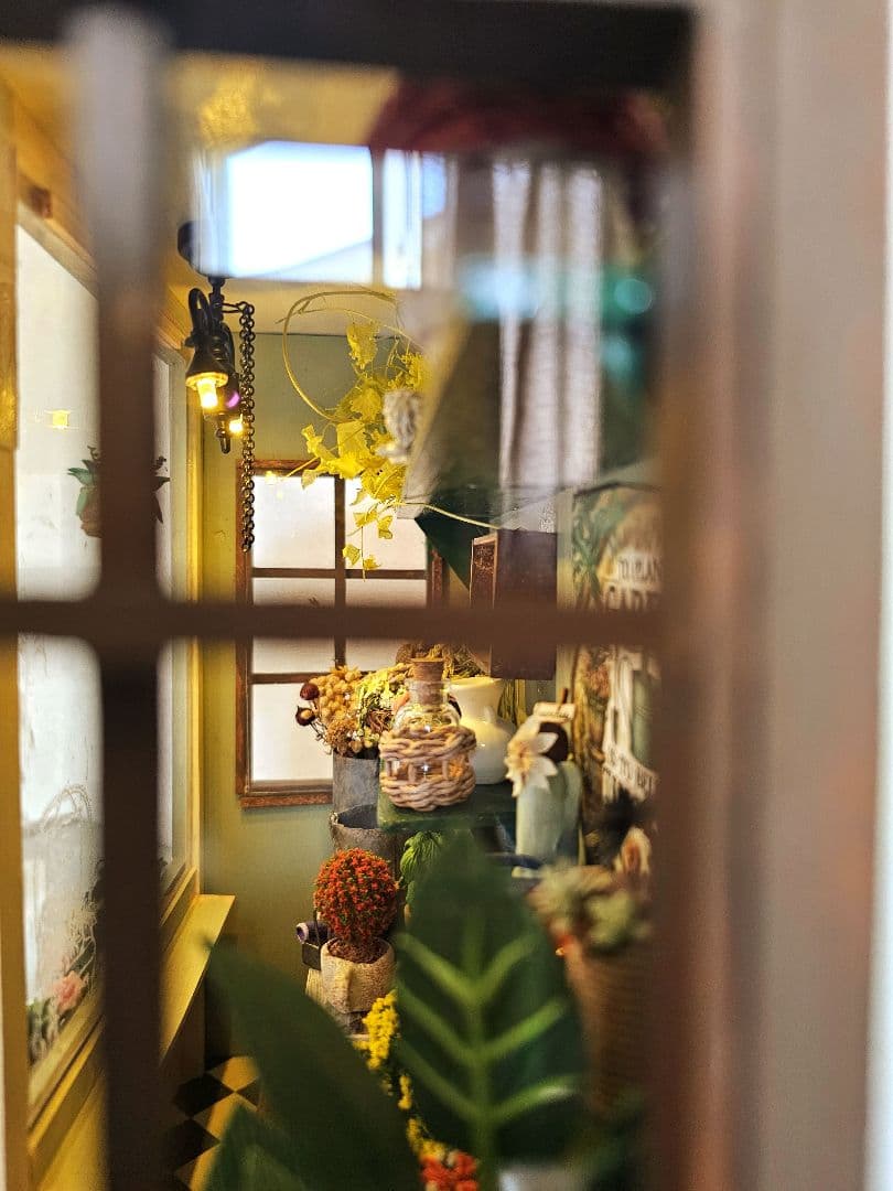 ミニチュア★ドールハウス ★ナチュラルな花屋さん★Hです