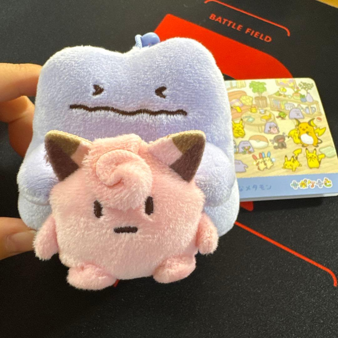 十ポケ十色　ピカチュウ メタモン　ぬいぐるみ