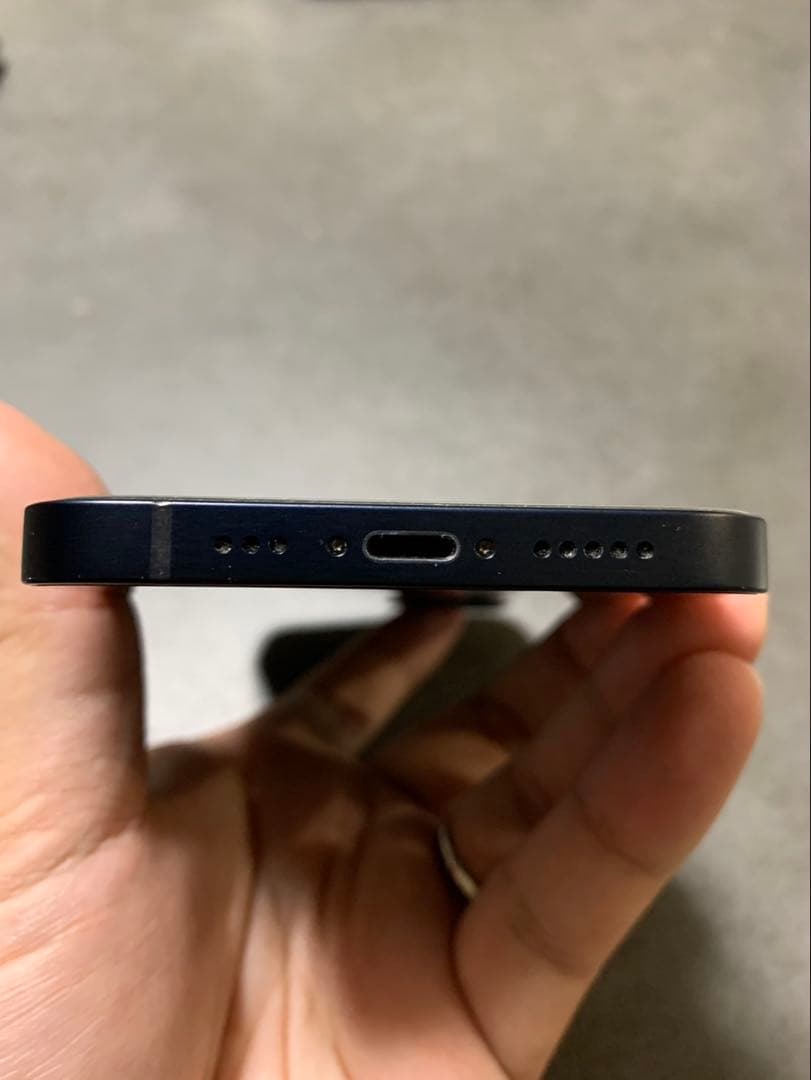 Apple iPhone 12 64GB ブラック SIMフリー