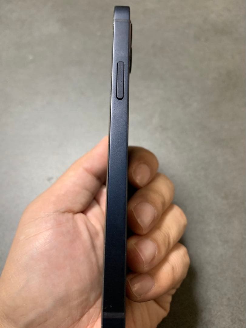 Apple iPhone 12 64GB ブラック SIMフリー