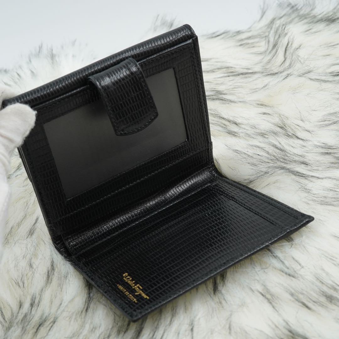 新品未使用品　Salvatore Ferragamo 二つ折り財布　ヴァラリボン