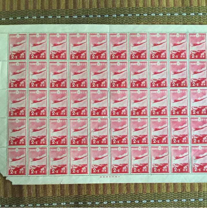 カタログ価格五万円！昭和12年 愛国募金切手50枚シート！格安で！