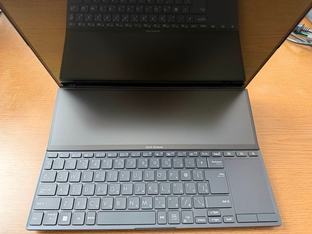 ASUS Zenbook Pro 14 Duo OLED UX8402ZE美品