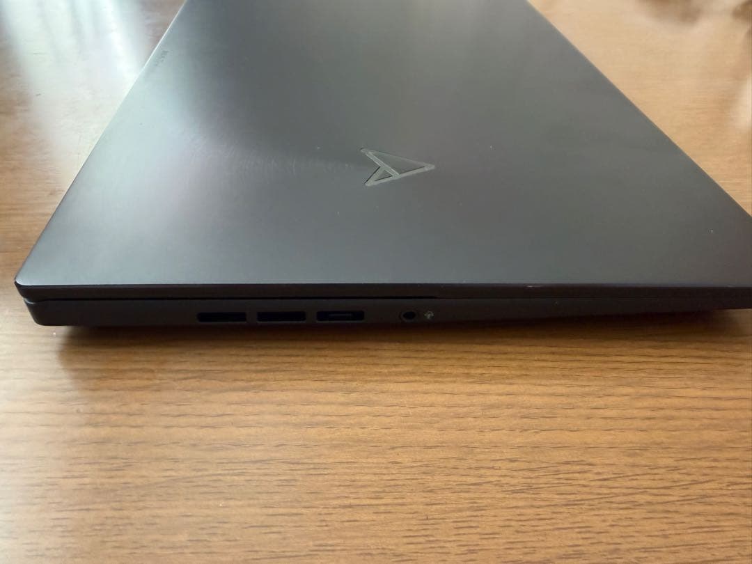 ASUS Zenbook Pro 14 Duo OLED UX8402ZE美品