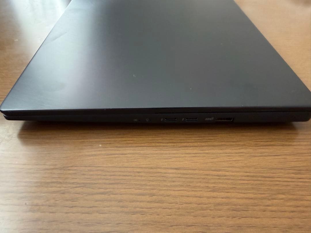 ASUS Zenbook Pro 14 Duo OLED UX8402ZE美品