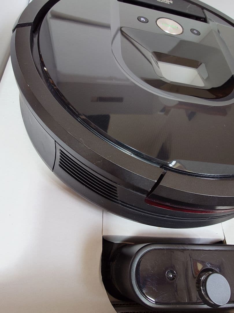 iRobot Roomba 985 本体