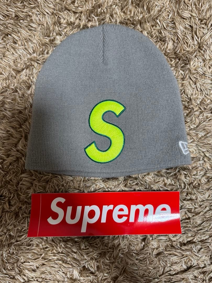 seiraちゃん着用　supremeビーニー