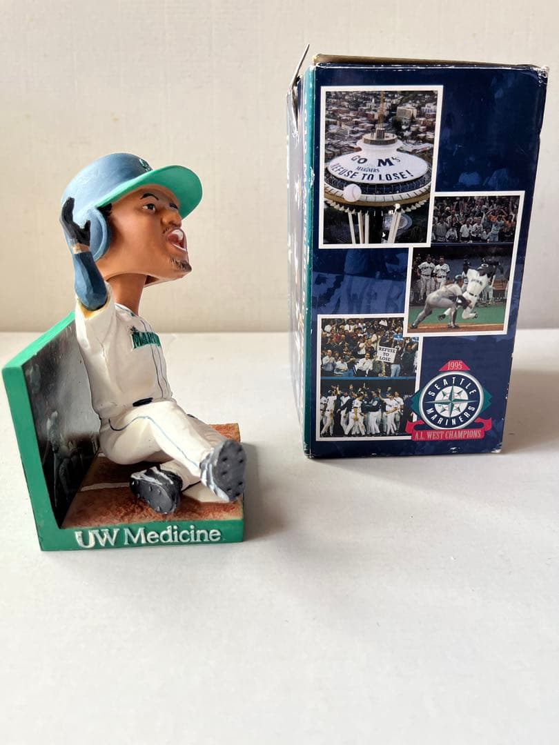 シアトルマリナーズ　2010年　球場配布　 ケン・グリフィーjr ボブルヘッド