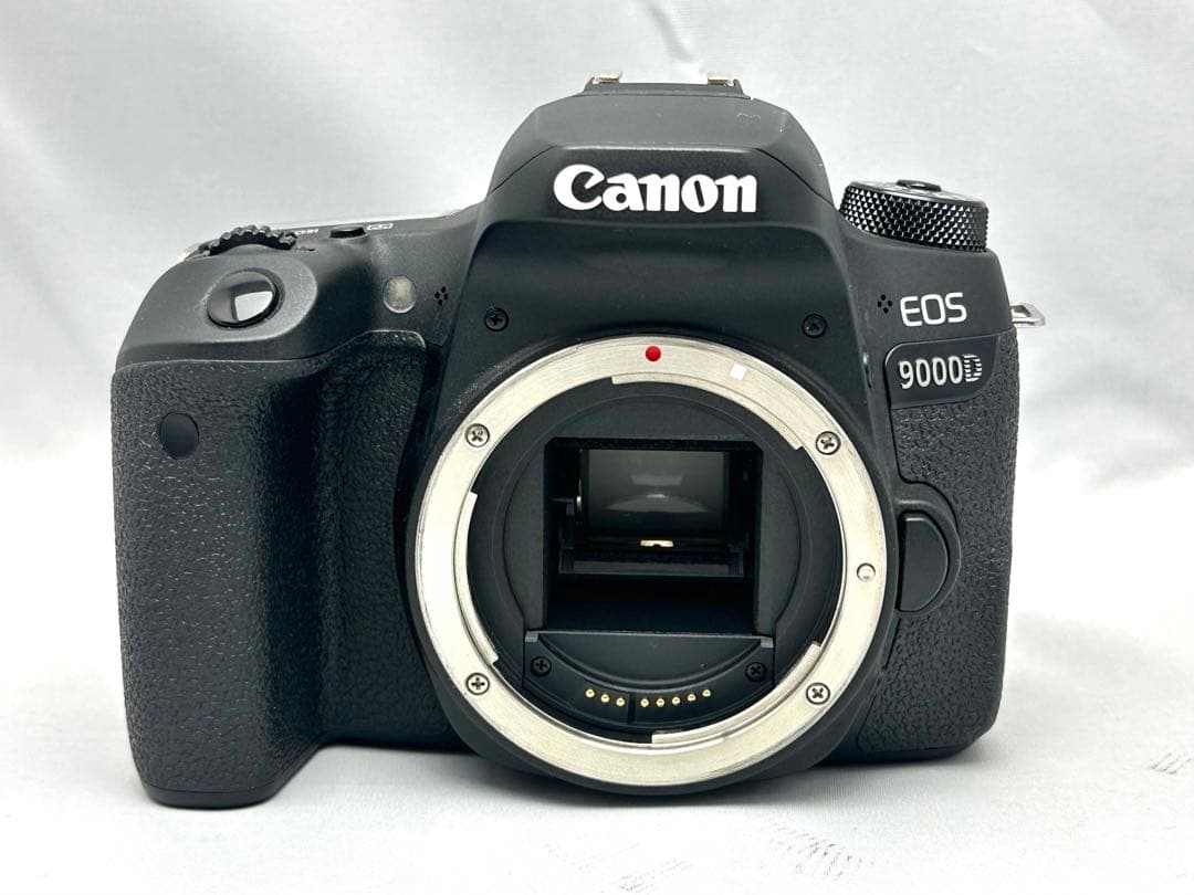 ショット数3,600枚！Canon EOS 9000D ダブルズームレンズキット