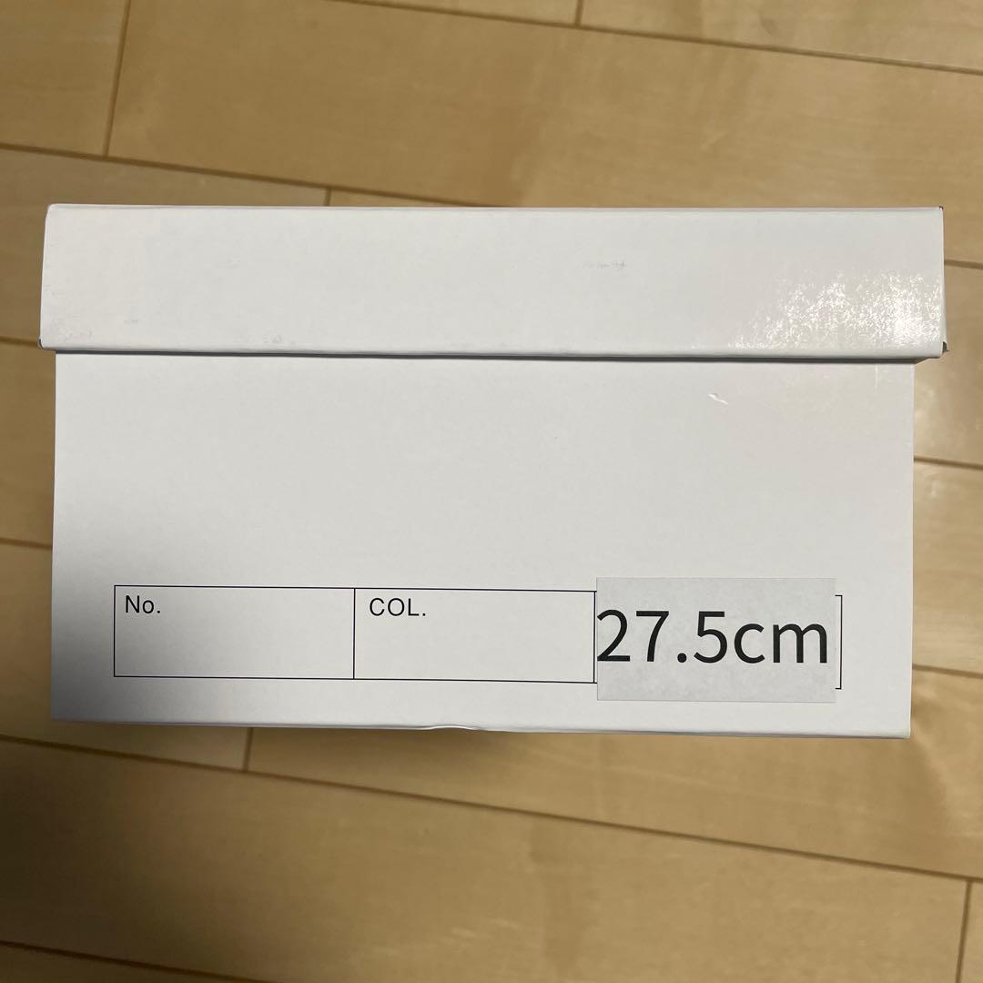 ファミマ限定オリジナルスニーカー