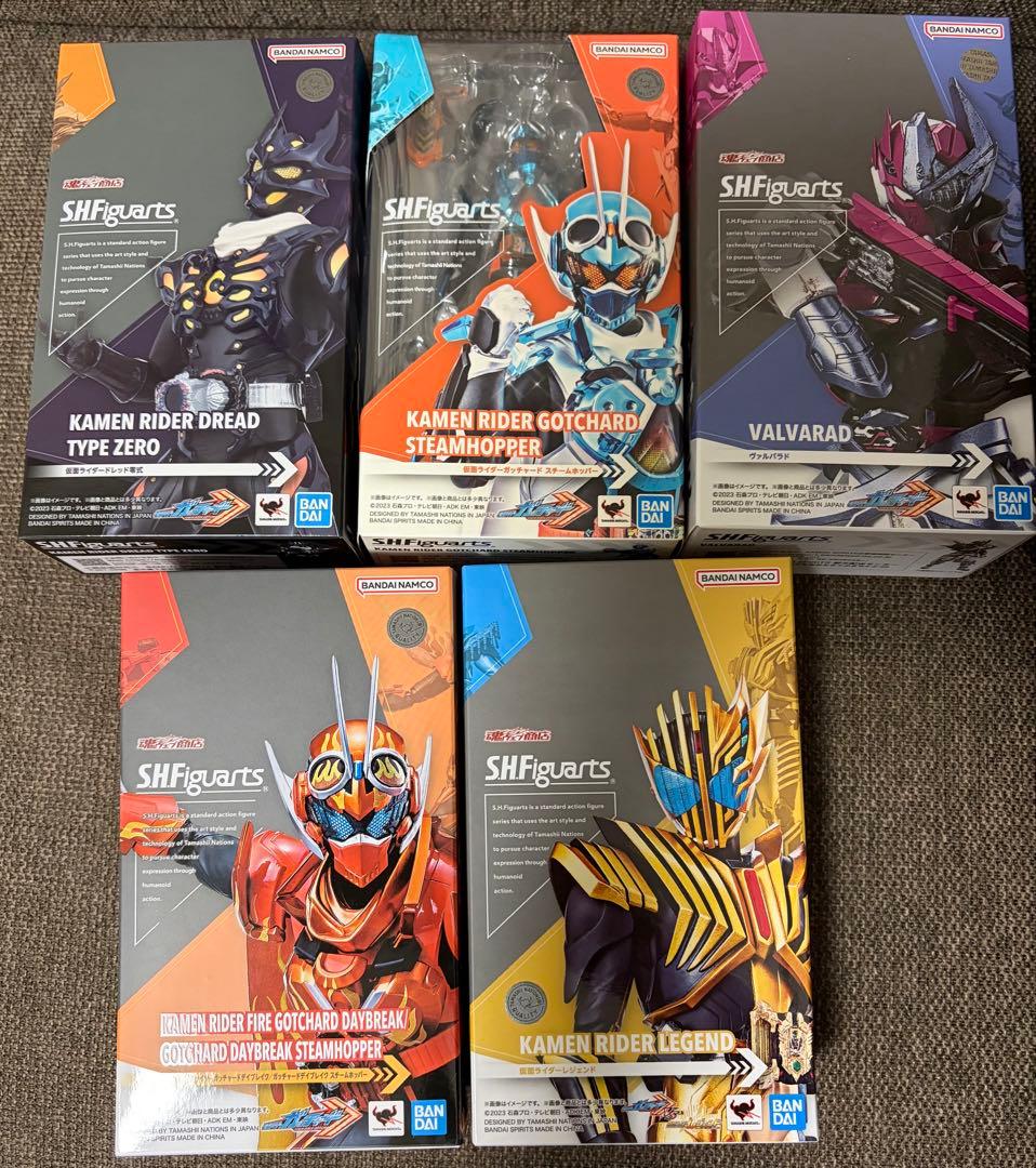バンダイ S.H.Figuarts 仮面ライダーガッチャード セット