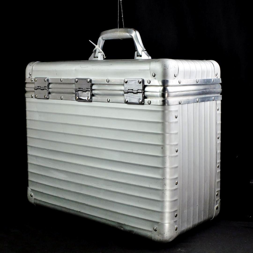 リモワ TOPAS『パイロットケース』アルミニウム（XL）38L（1420）