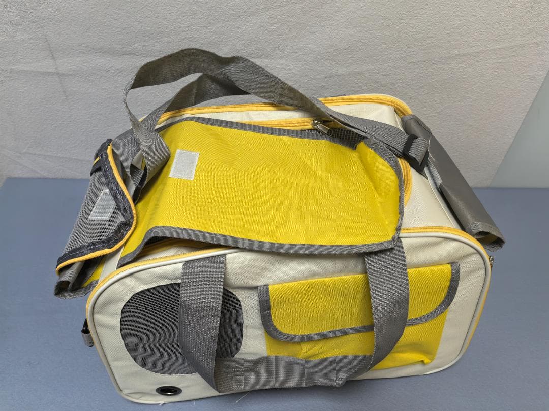 【未使用】ペット用キャリーバッグ 犬猫兼用 折りたたみ式