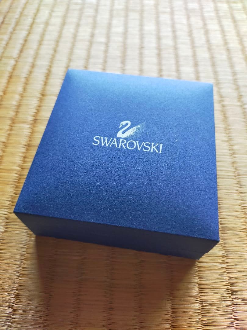 スワロフスキー【星型ブローチ】