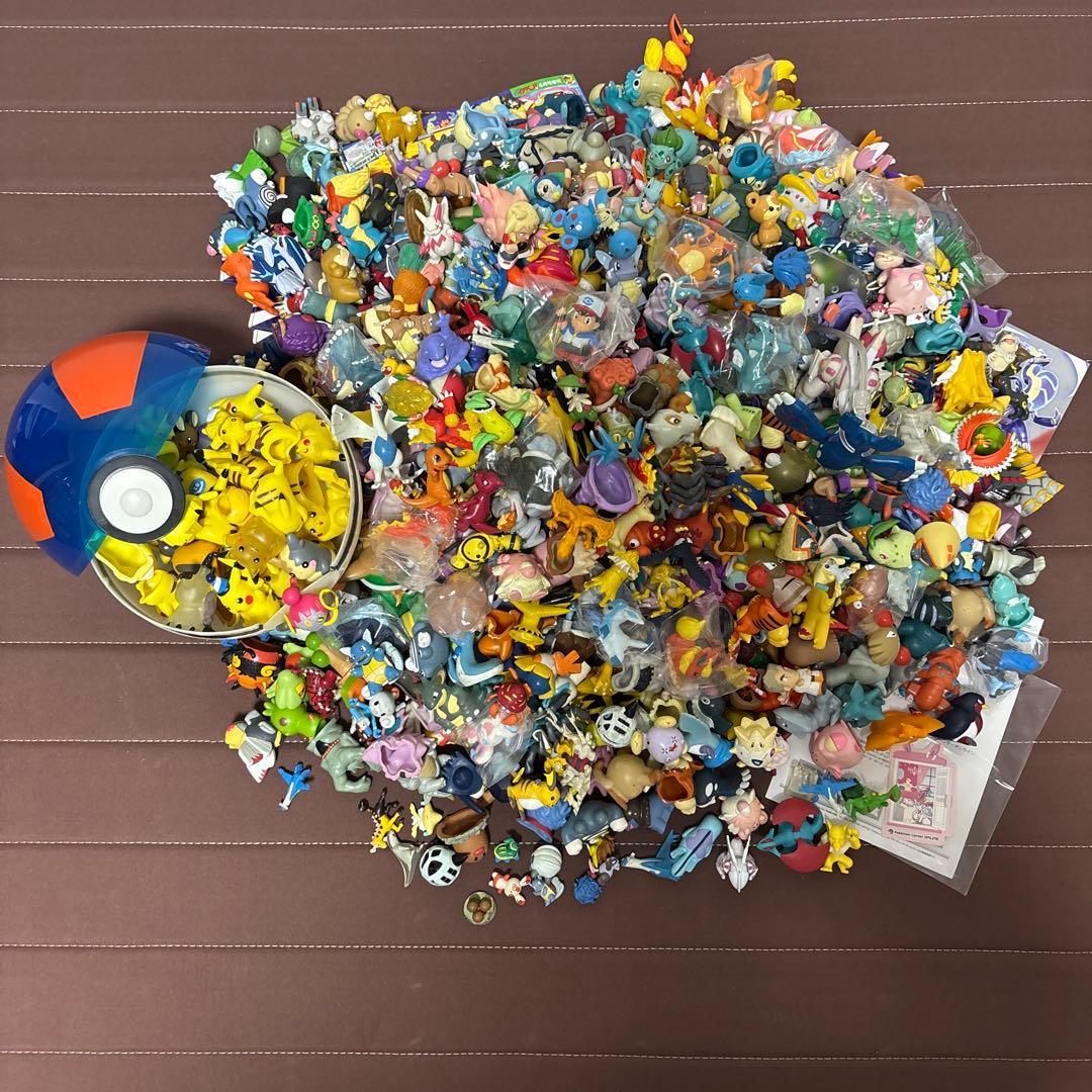 モンコレ　ポケモン　フィギュア　グッズ　711個以上　クリア　指人形　立体図鑑
