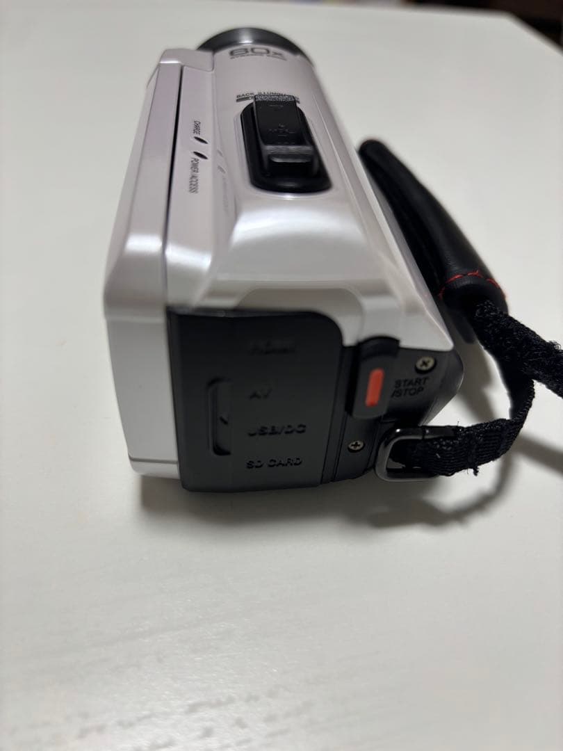 JVCケンウッド Everio R GZ-R400-W 動作品